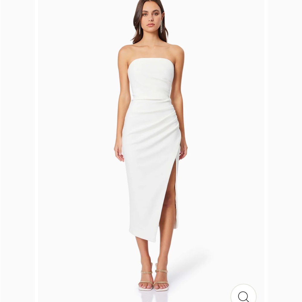 Elliatt Charlotte Elegant White Strapless Dress